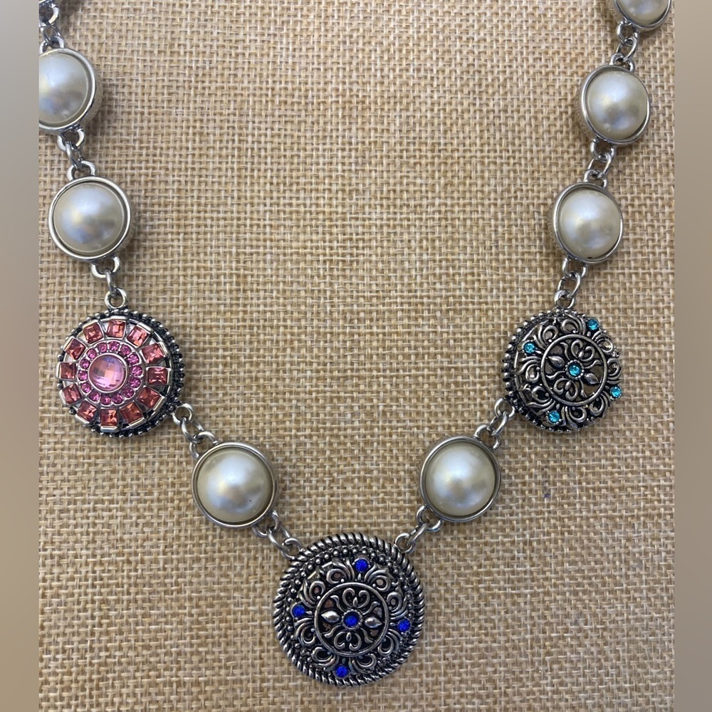 Ginger Snaps Signed Necklace‎ with Crystals Rhinestones & Faux Pearls